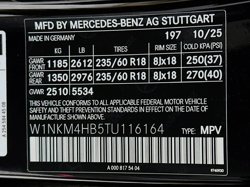 Used 2026 Black Mercedes-Benz GLC 300 image 31