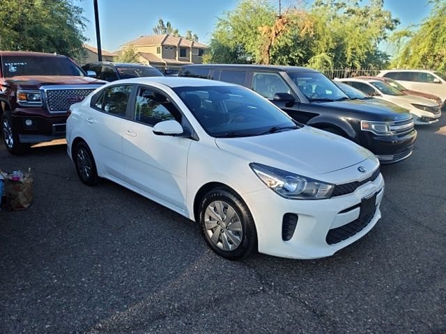 Used 2020 Clear White Kia S image 18