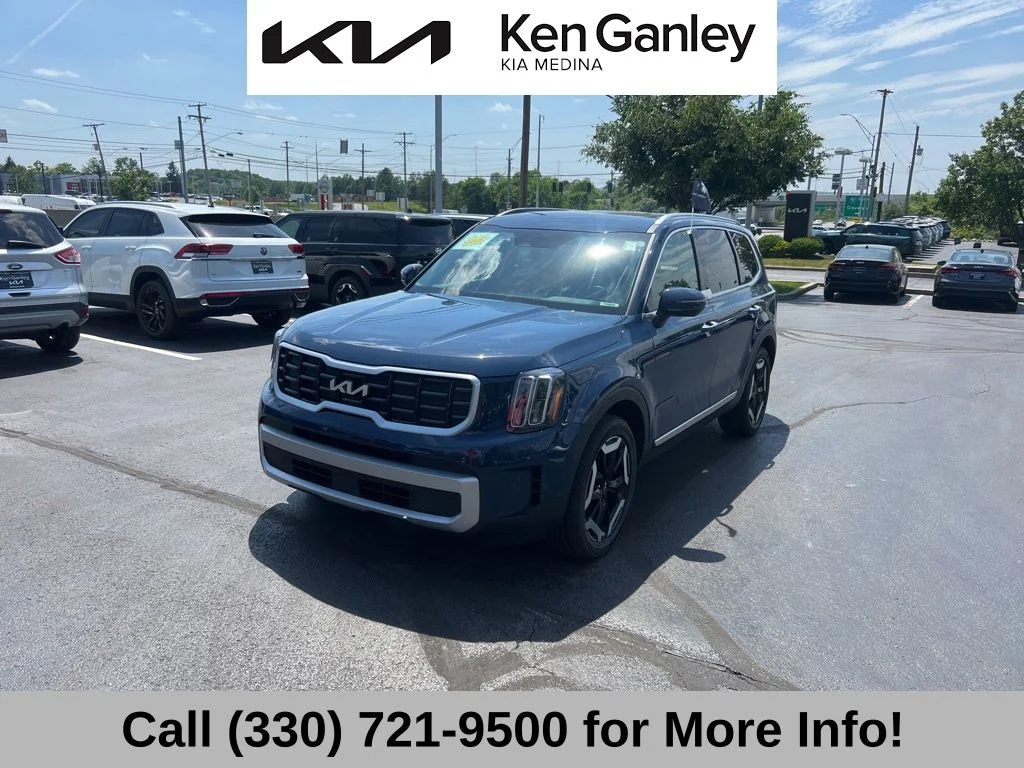 Used 2024 Black Kia S image 3