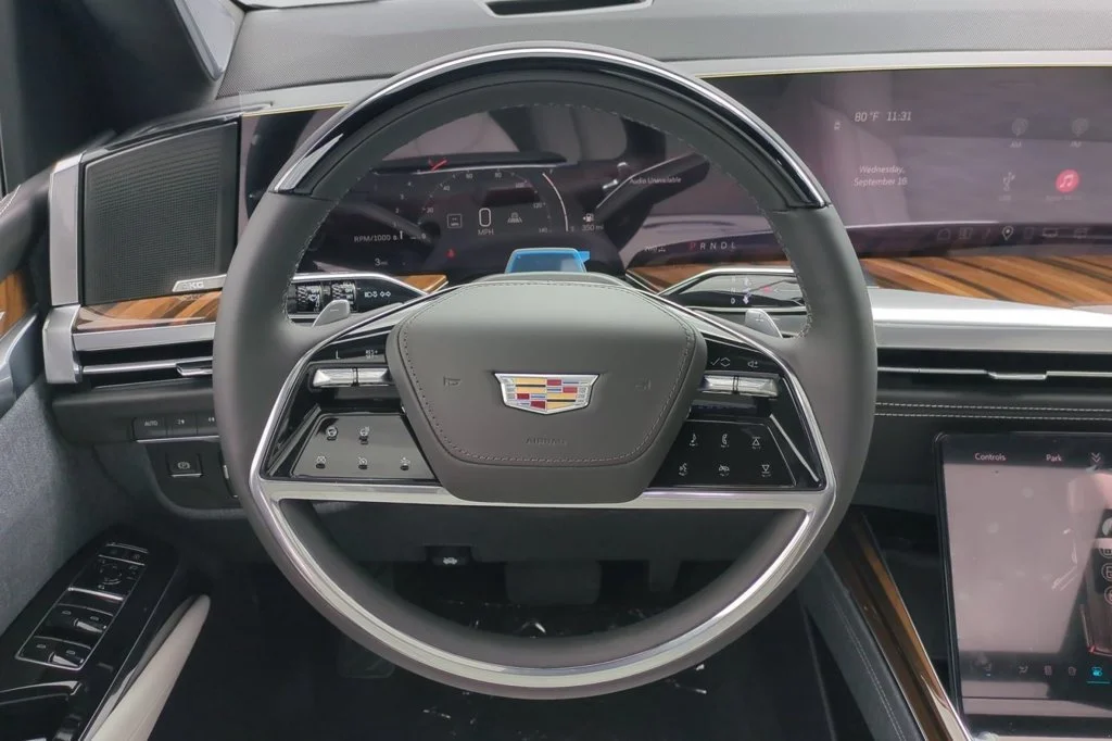 2026 Cadillac Escalade Platinum Sport - Photo 19