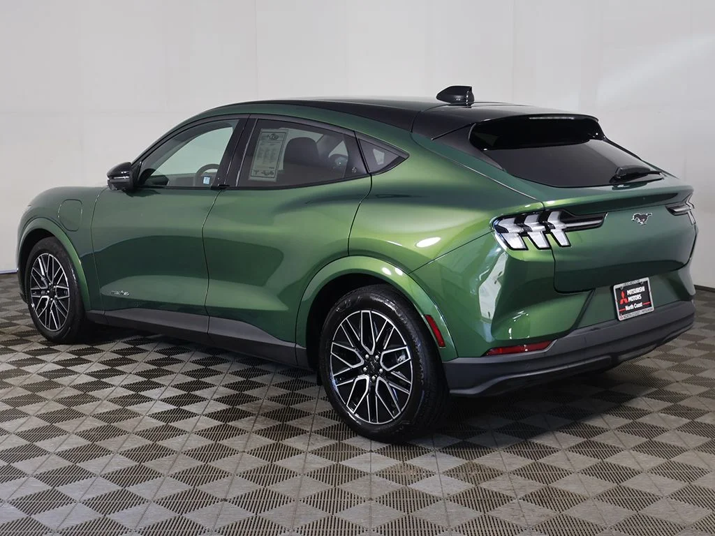 Used 2025 Green Metallic Ford Premium image 14