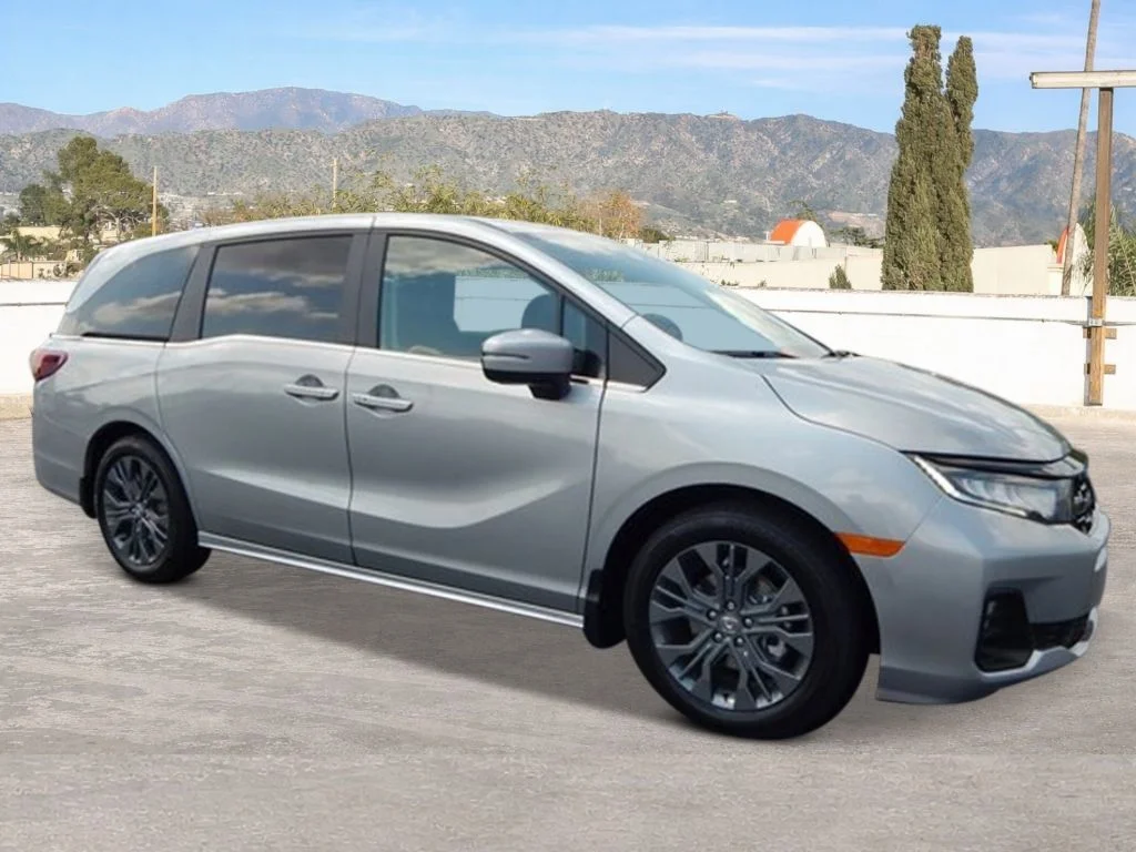 2026 Honda Odyssey Touring - Photo 7