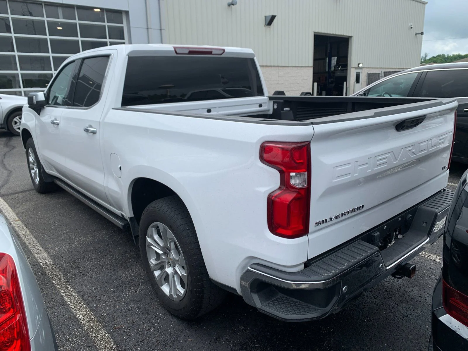 Used 2023 Summit White Chevrolet LTZ image 3