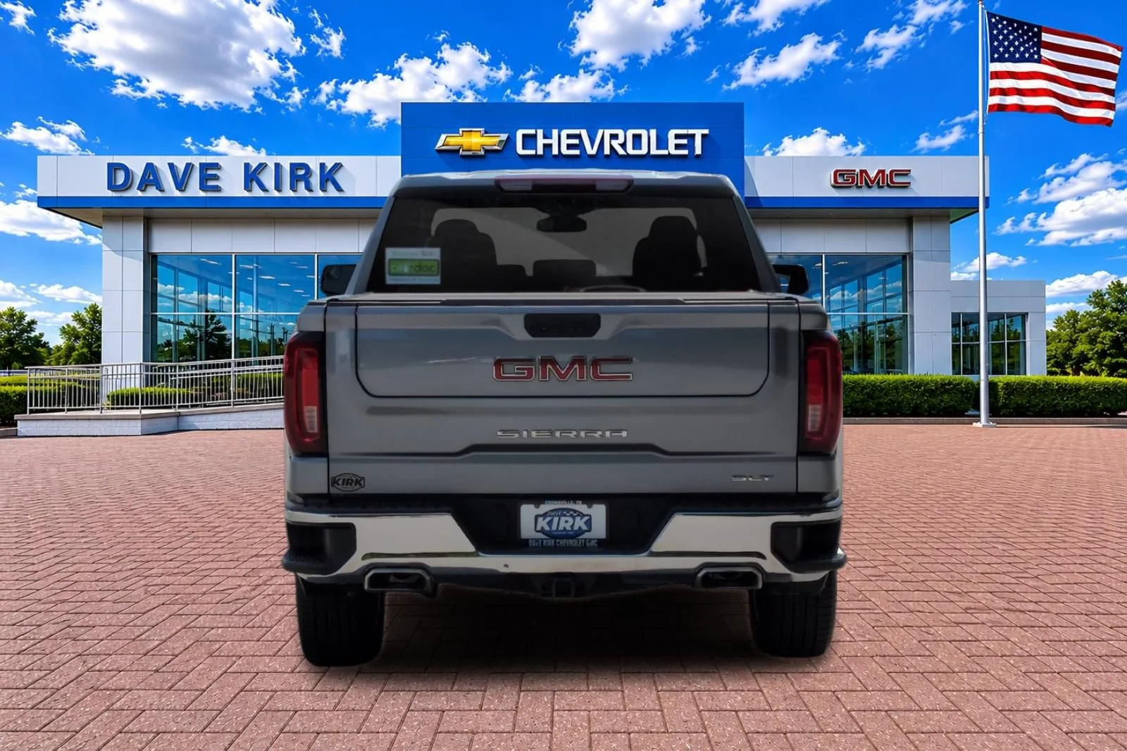 Used 2024 Sterling Metallic GMC SLT image 4