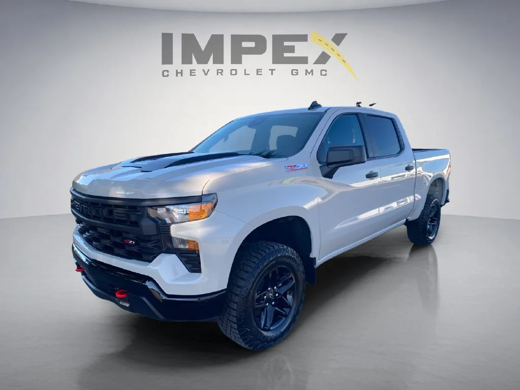 Used 2026 White Sands Chevrolet Custom Trail Boss image 1