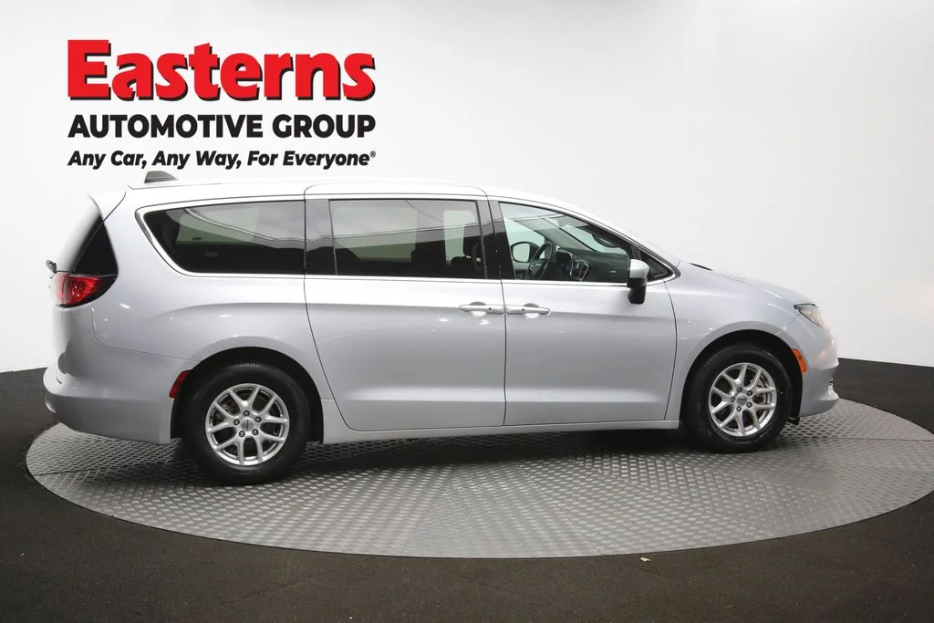Used 2023 Silver Chrysler LX image 44