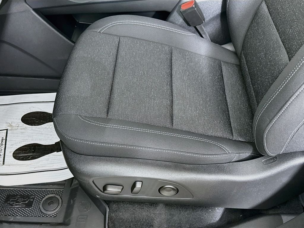New 2026 Mosaic Black Metallic Chevrolet LT image 19
