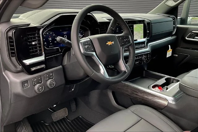 2026 Chevrolet Silverado 2500 HD LTZ - Photo 7