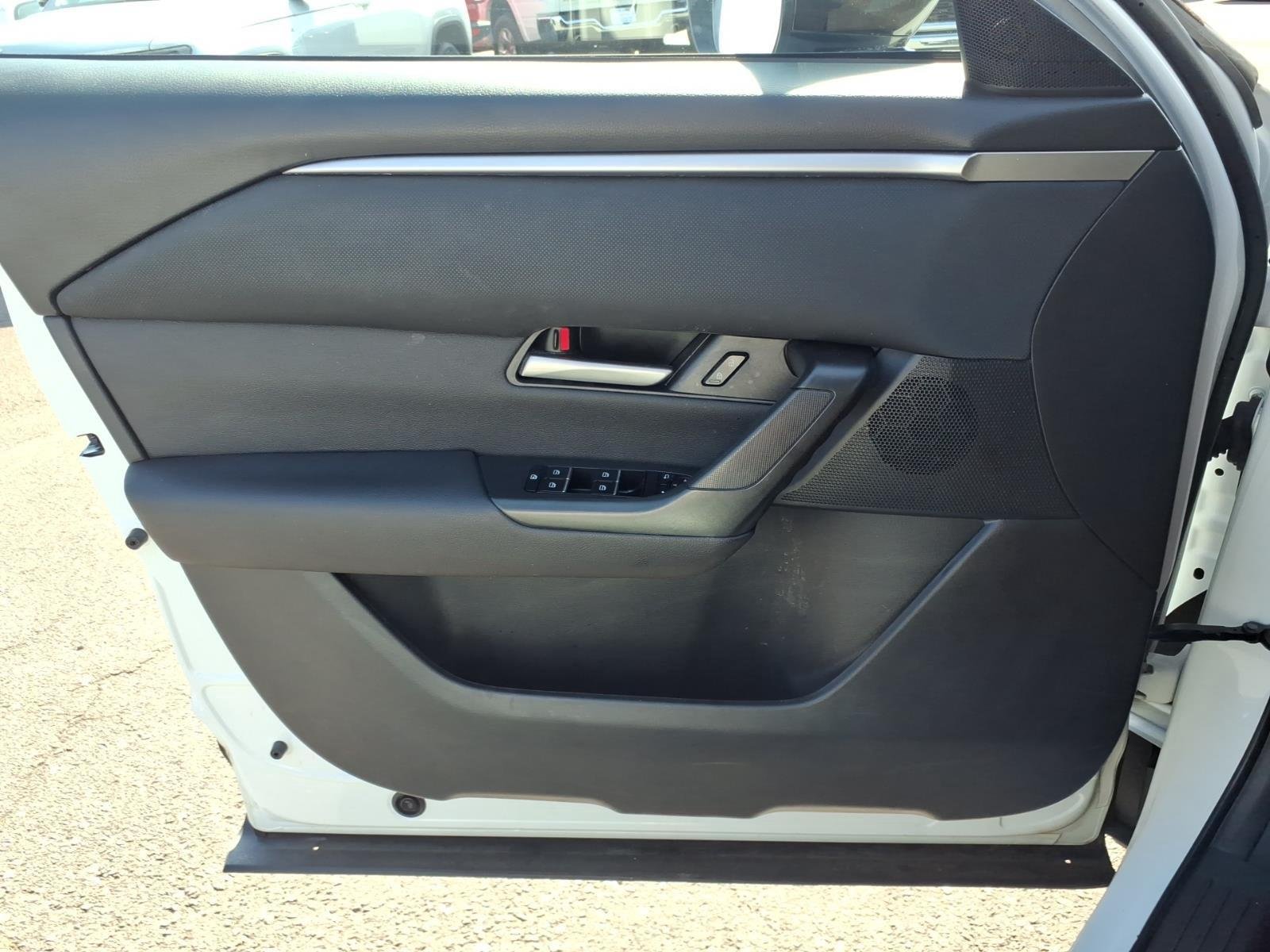 Used 2025 Wind Chill Pearl Mazda 2.5 S Preferred Package image 28