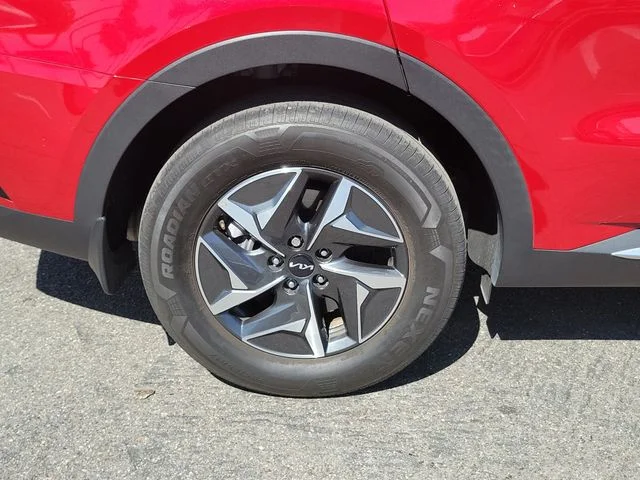 Used 2023 Red Kia EX image 5