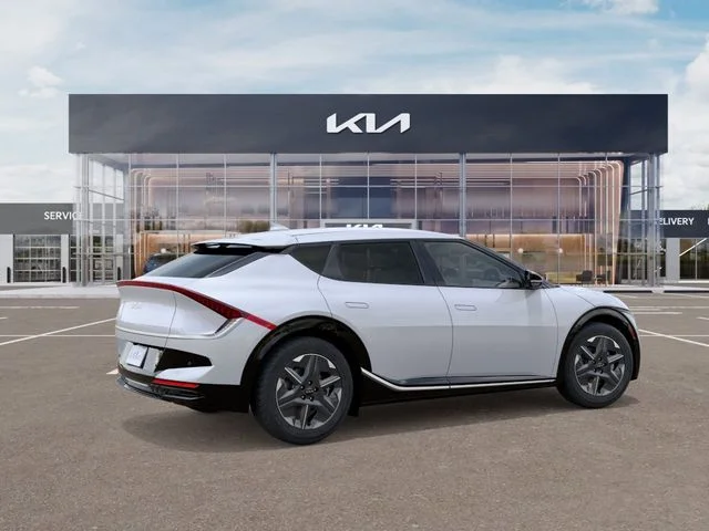 New 2026 Glacial White Pearl Kia LIGHT image 6