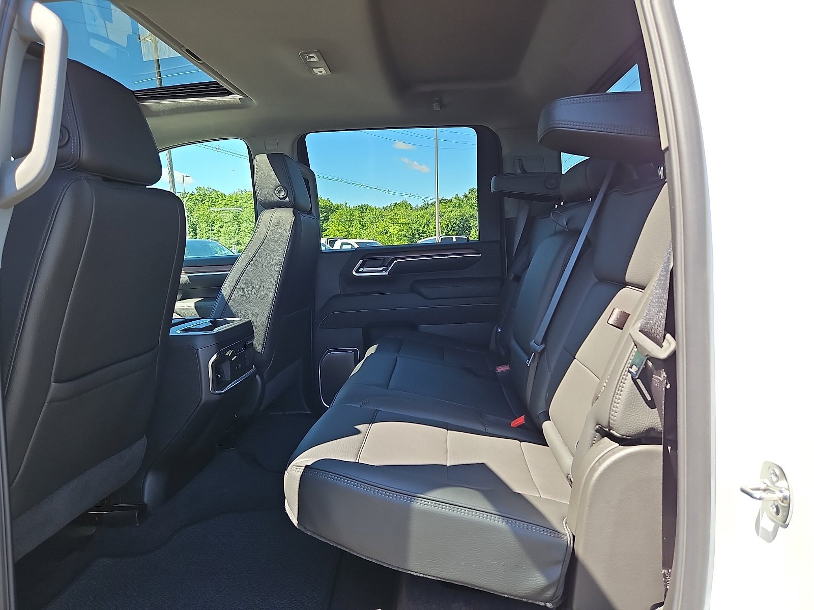 2026 GMC Sierra 2500HD Denali - Photo 8