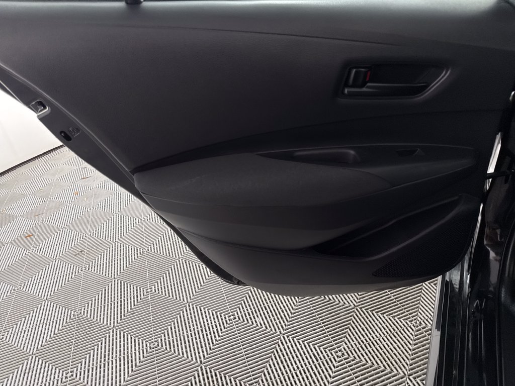 2022 Toyota Corolla LE - Photo 11