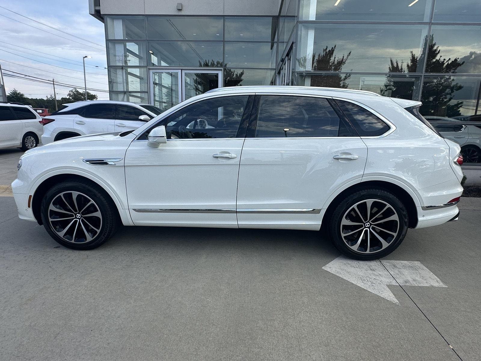 Used 2023  BENTLEY  image 6