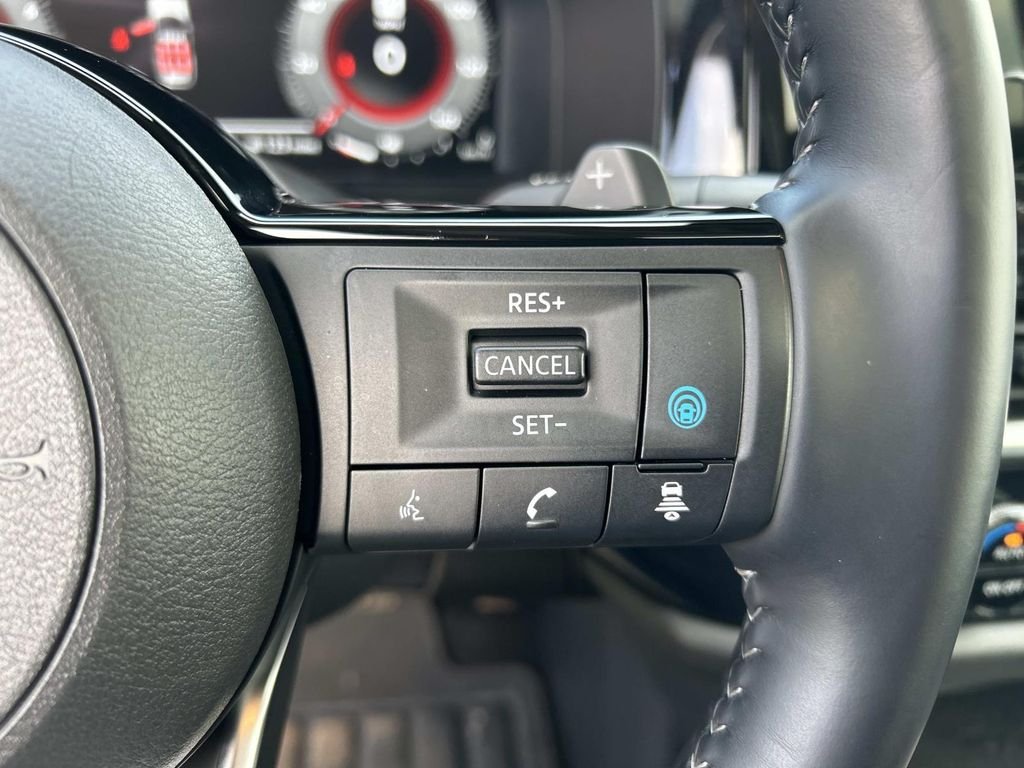 Certified Used 2025 Boulder Gray Metallic Nissan Platinum image 33