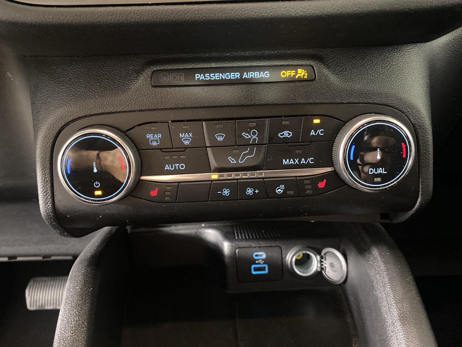 Used 2023 Iconic Silver Ford Active image 19