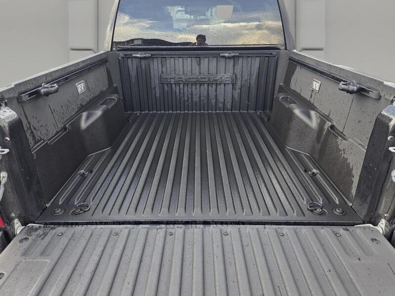 Used 2025 Black TOYOTA SR DOUBLE CAB 5