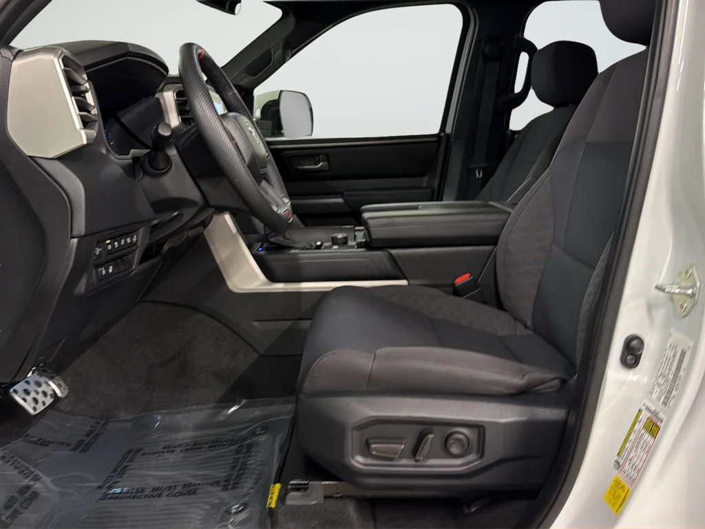 2025 Toyota Sequoia SR5 - Photo 10