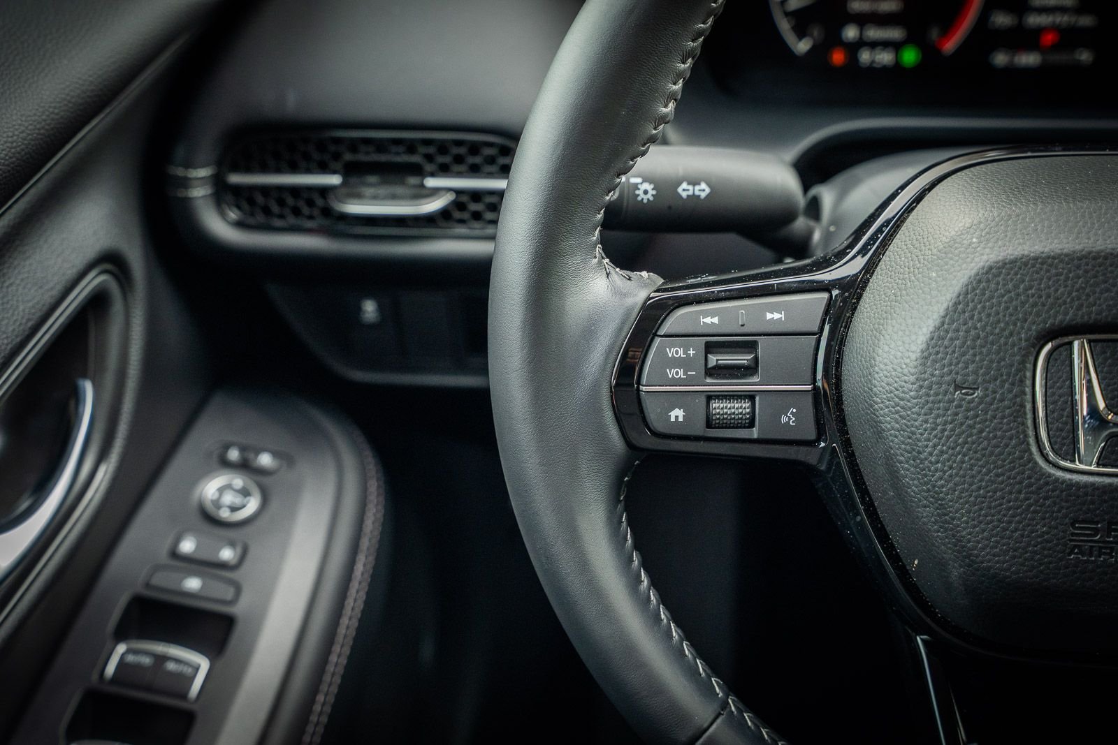 2025 Honda HR-V EX-L - Photo 34