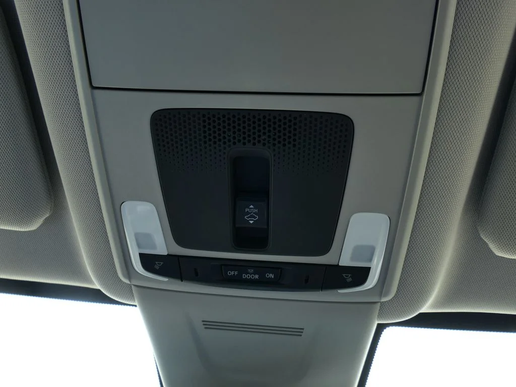 New 2026 Urban Gray Pearl Honda EX image 28