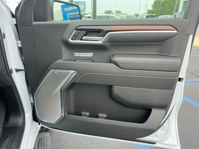 New 2026 Glacier White Tricoat GMC Denali image 10