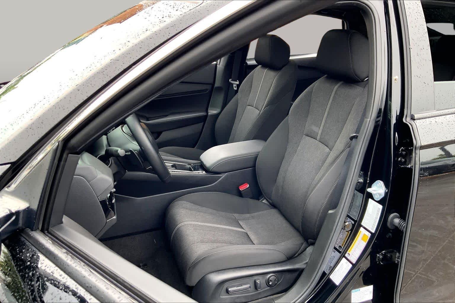 Used 2025 Crystal Black Pearl Honda Sport image 8
