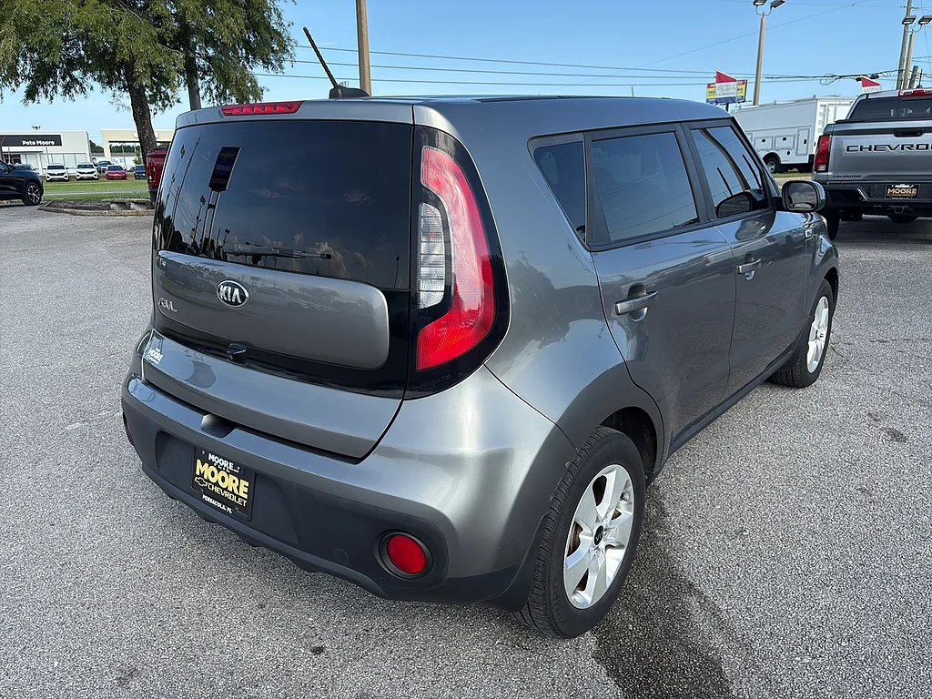Used 2019 Titanium Gray Kia  image 5