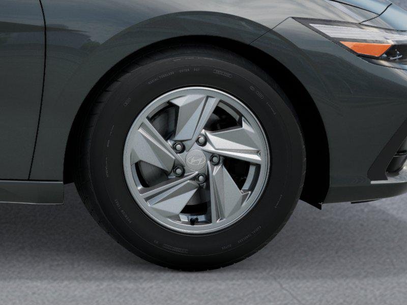 New 2026 Amazon Gray Hyundai SE image 27