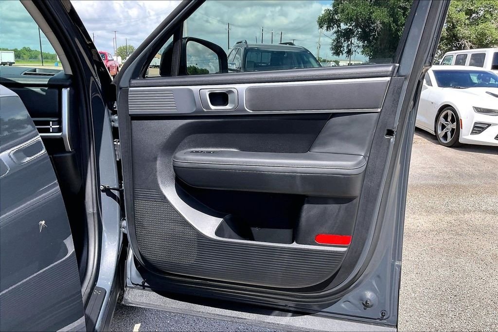 Used 2025 Hampton Gray Hyundai XRT image 29