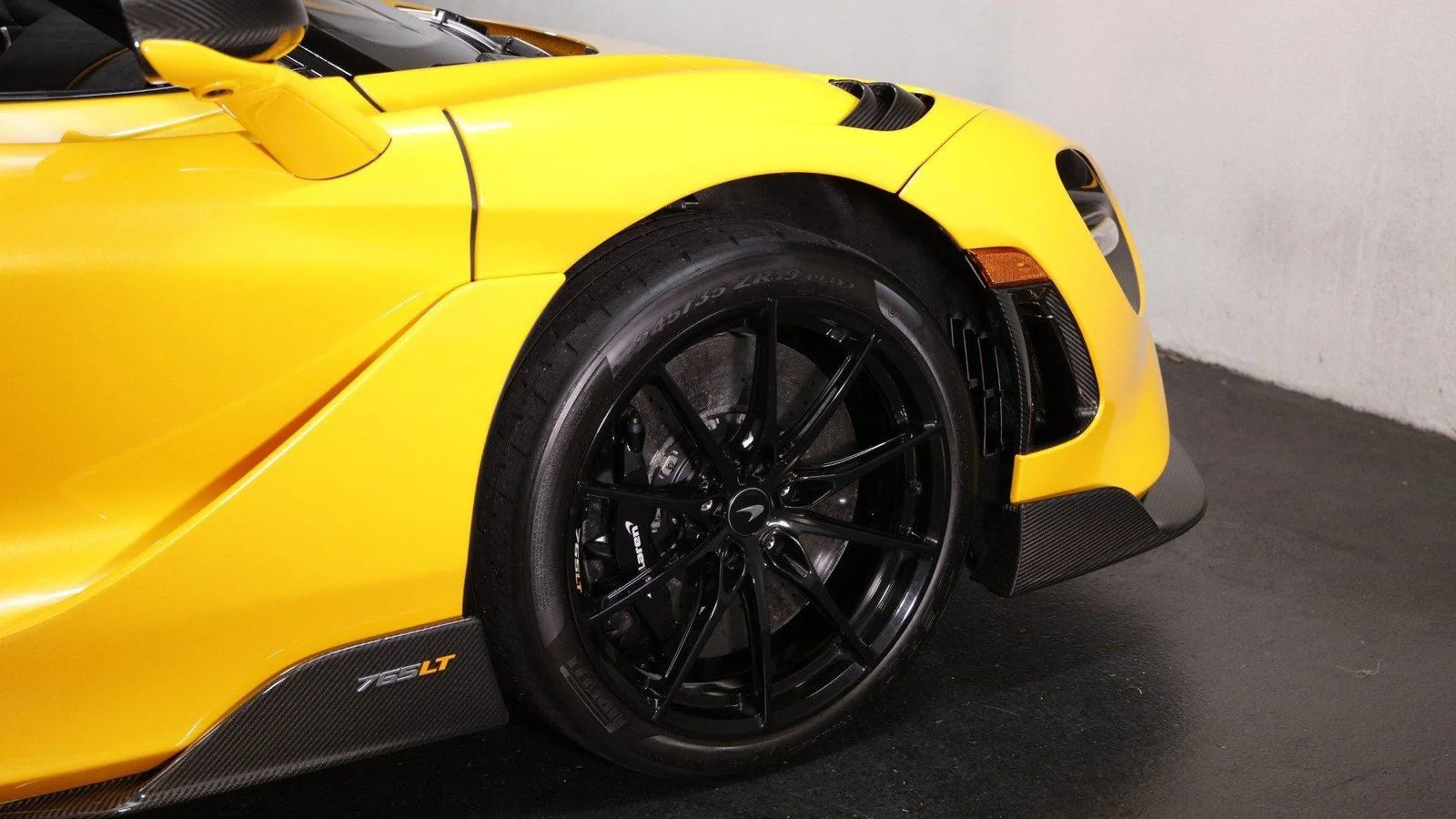 2022 McLaren 765LT Base - Photo 9