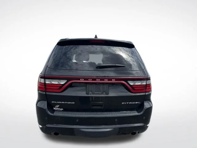 Used 2018 Black Dodge Citadel image 4