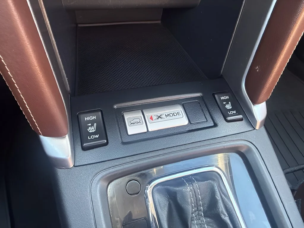 Used 2017 White Subaru 2.5i Touring image 19