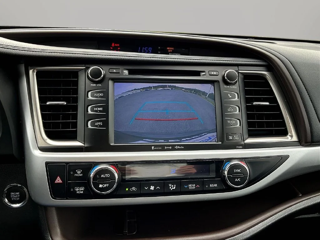 Used 2019 Black Toyota XLE image 14