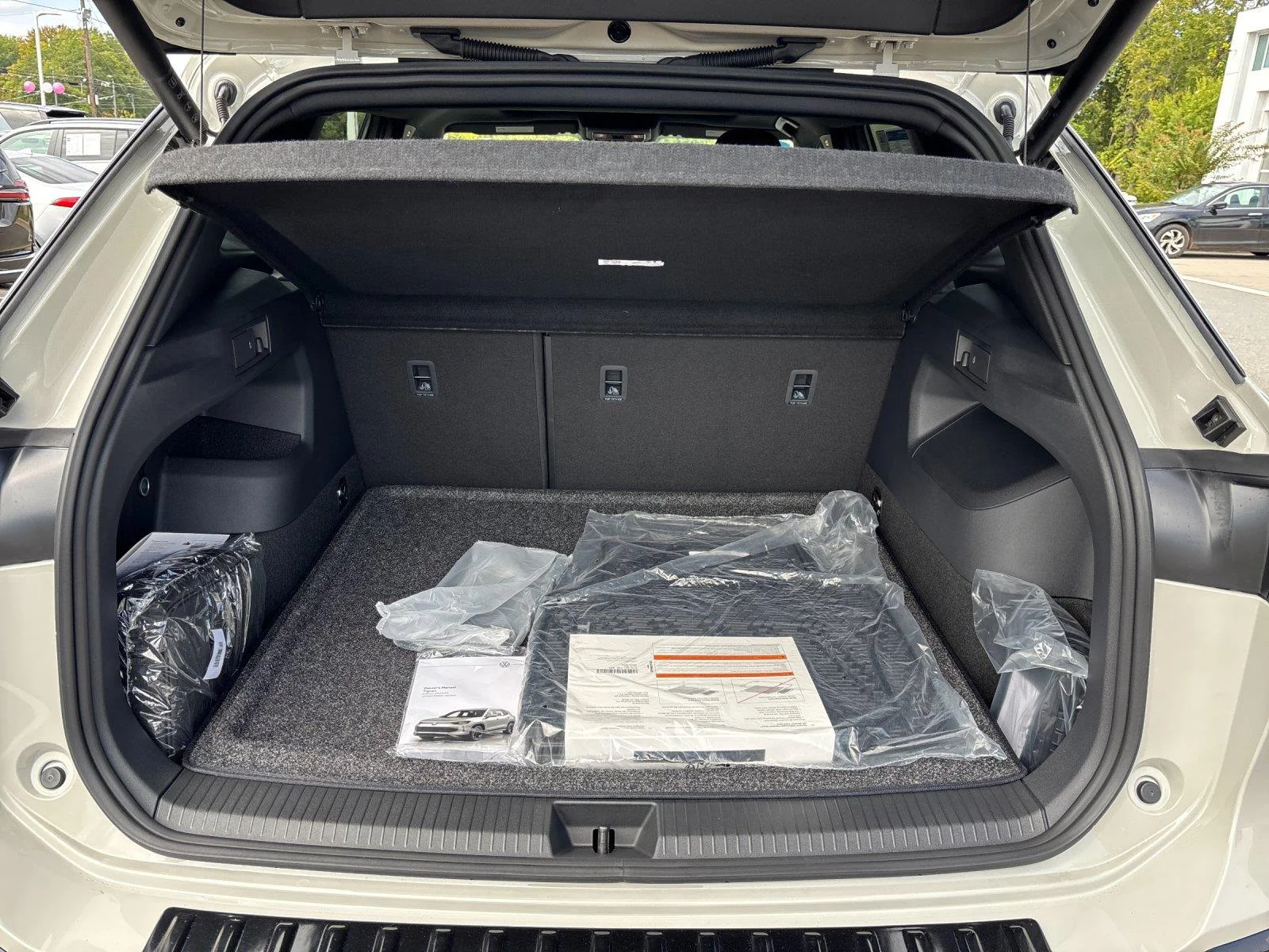 New 2026 Sandstone Volkswagen SEL R-Line Turbo image 35