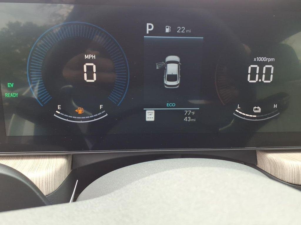 New 2026 White Hyundai SEL image 18