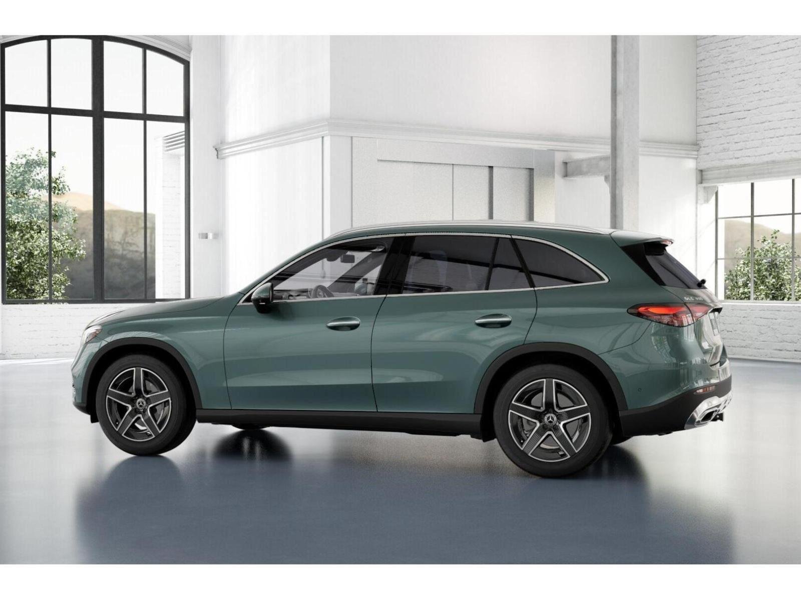 New 2026 Verde Silver Metallic Mercedes-Benz GLC 300 image 32