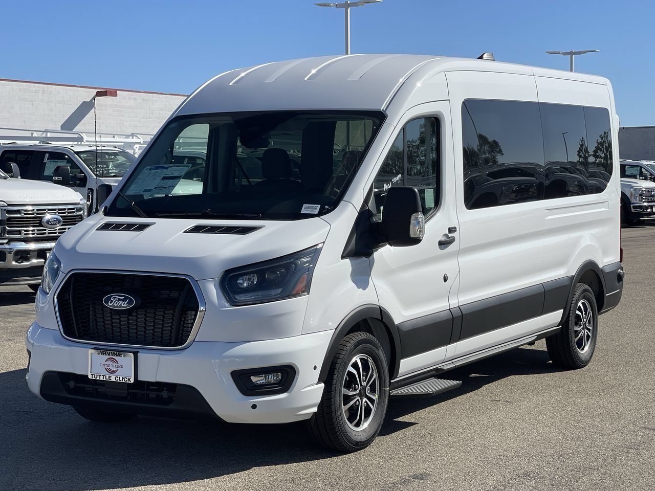 New 2026 Oxford White Ford XLT image 3