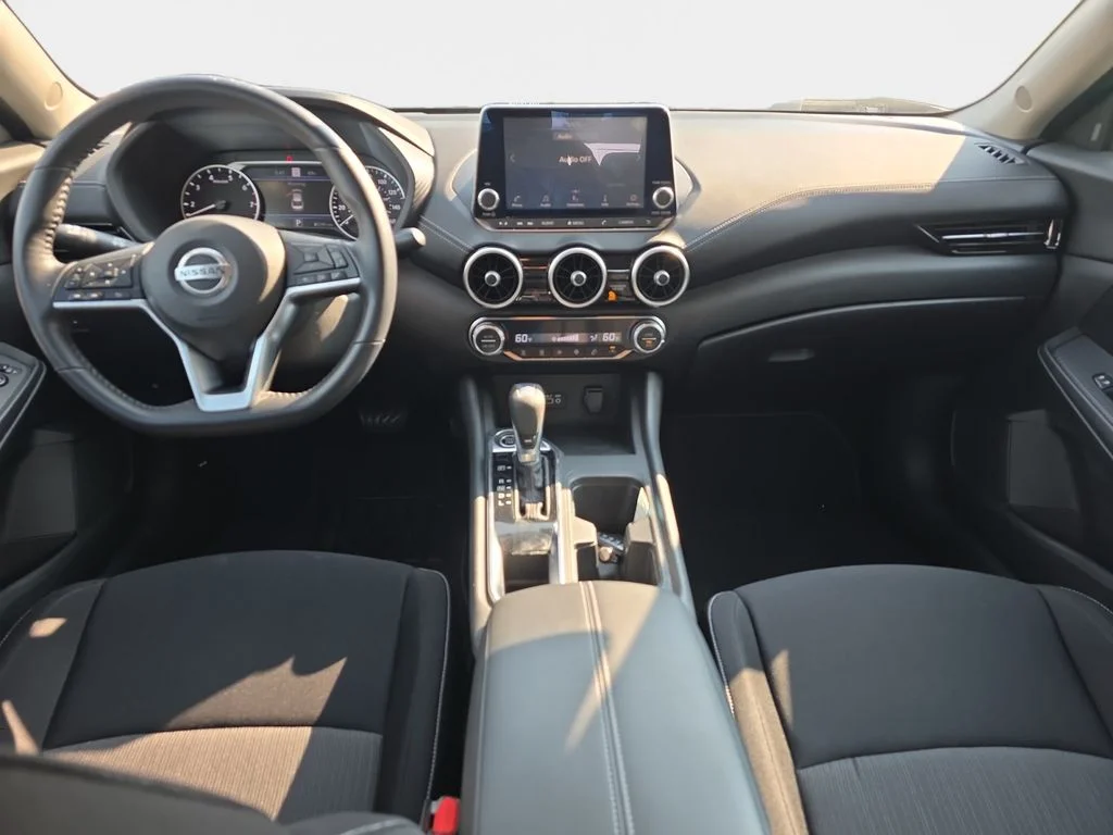 Used 2020 Scarlet Ember Tintcoat Nissan SV image 16