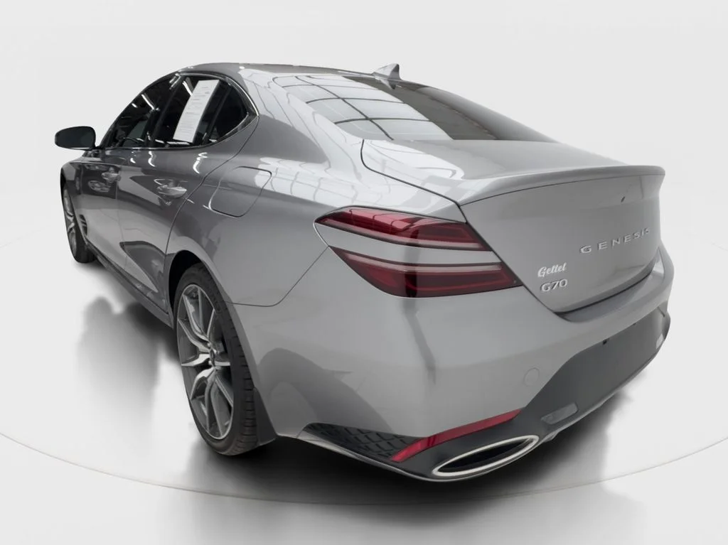 Used 2026 Silver Genesis 2.5T image 9