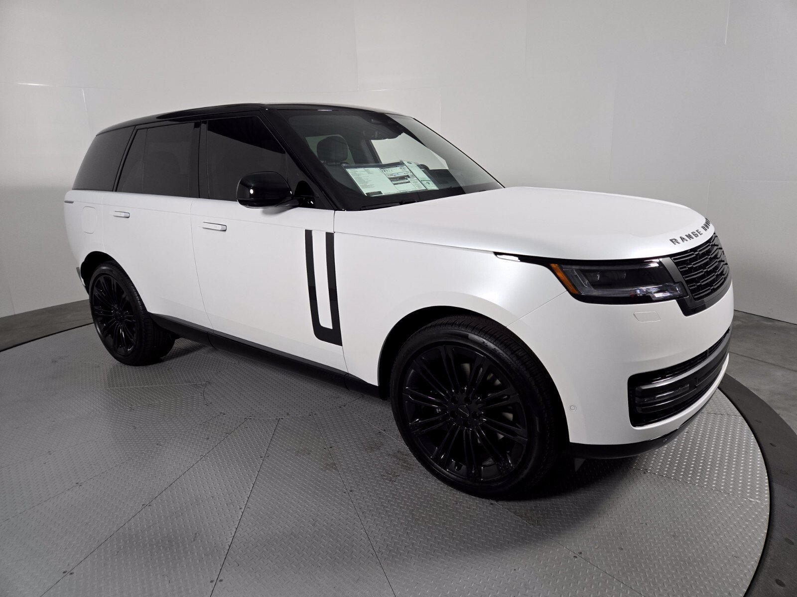 New 2026 Icy White Satin Land Rover SE image 16