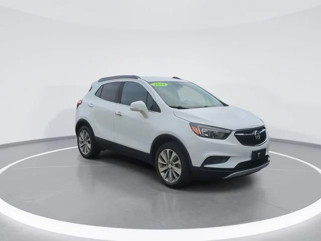 Used 2019 White Buick Preferred image 2