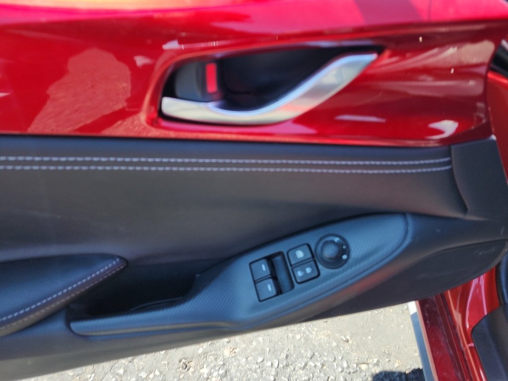 Used 2025 Soul Red Crystal Metallic Mazda Grand Touring image 13