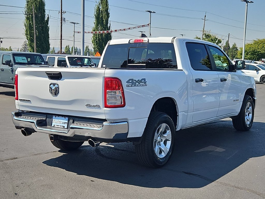 Certified Used 2024 White Ram Big Horn/Lone Star image 6