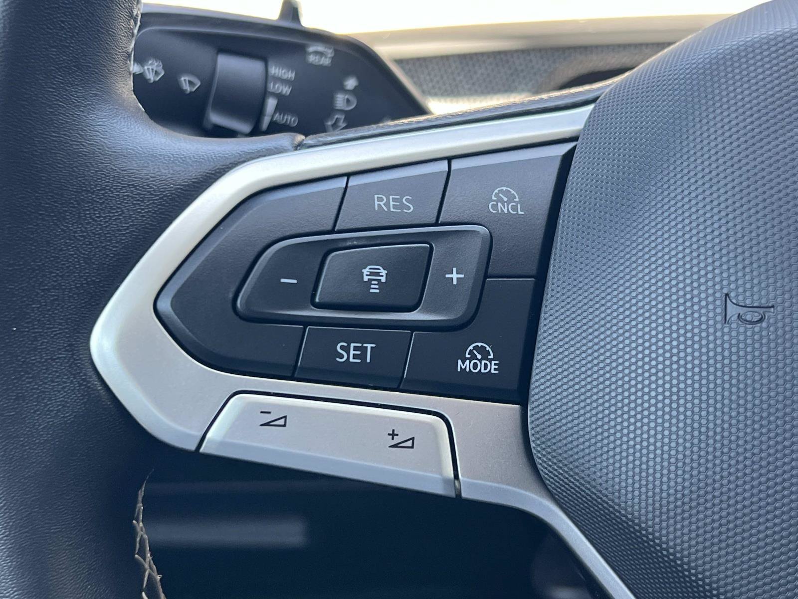Certified Used 2025 Pure White Volkswagen S image 9