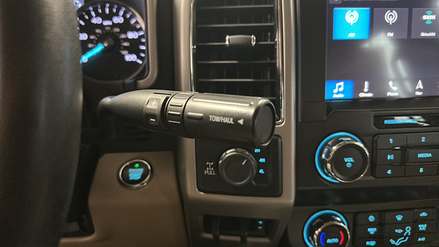Used 2019 White Platinum Clearcoat Metallic Ford Lariat image 19