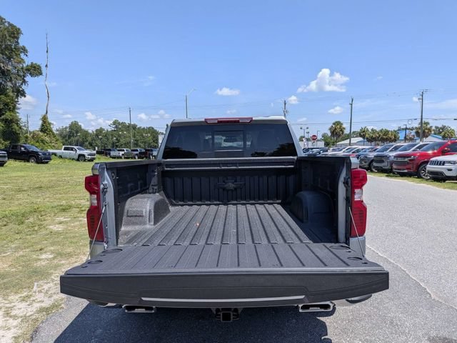 New 2026 Sterling Gray Metallic Chevrolet LT image 13