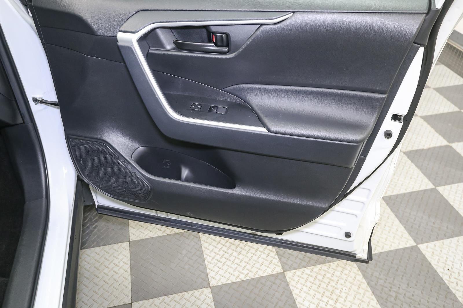 Used 2023 Ice Cap Toyota LE image 20