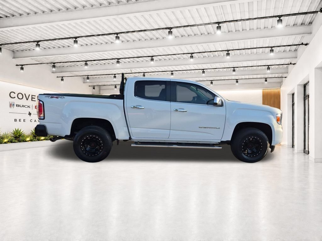 Used 2022 Summit White GMC Denali image 15