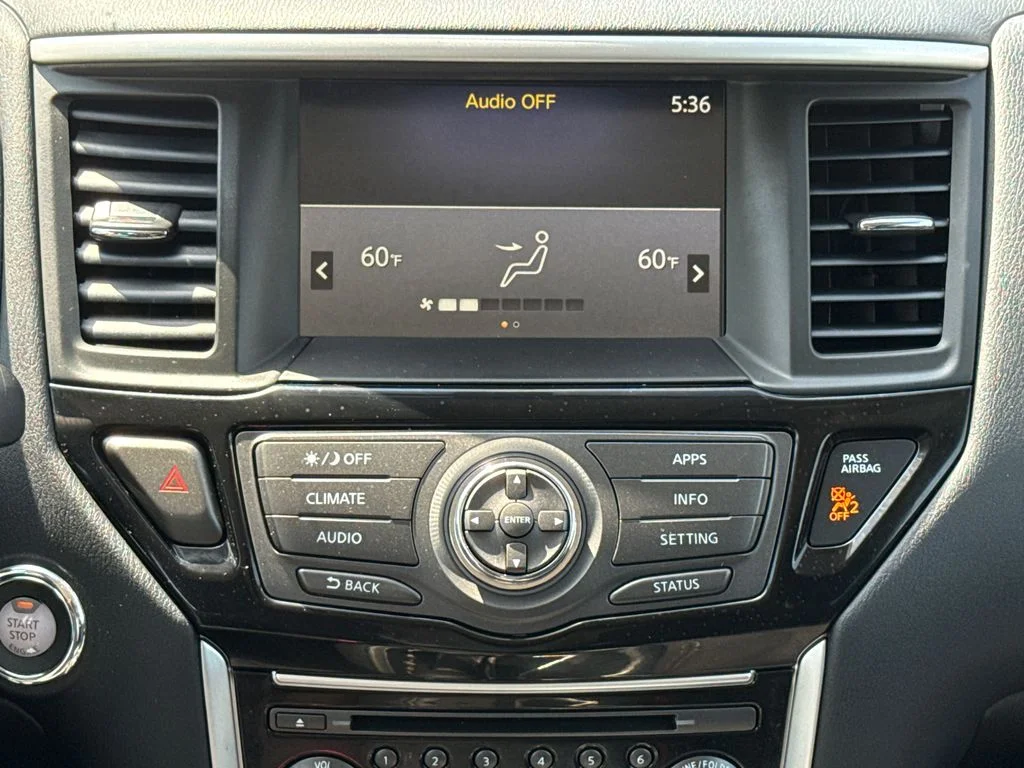 Used 2020 Glacier White Nissan S image 12