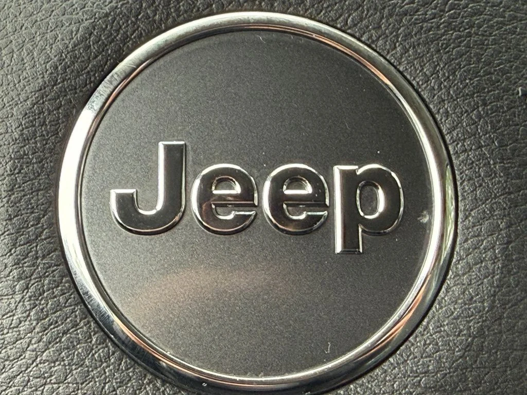 Used 2017 Gray Jeep Latitude image 17